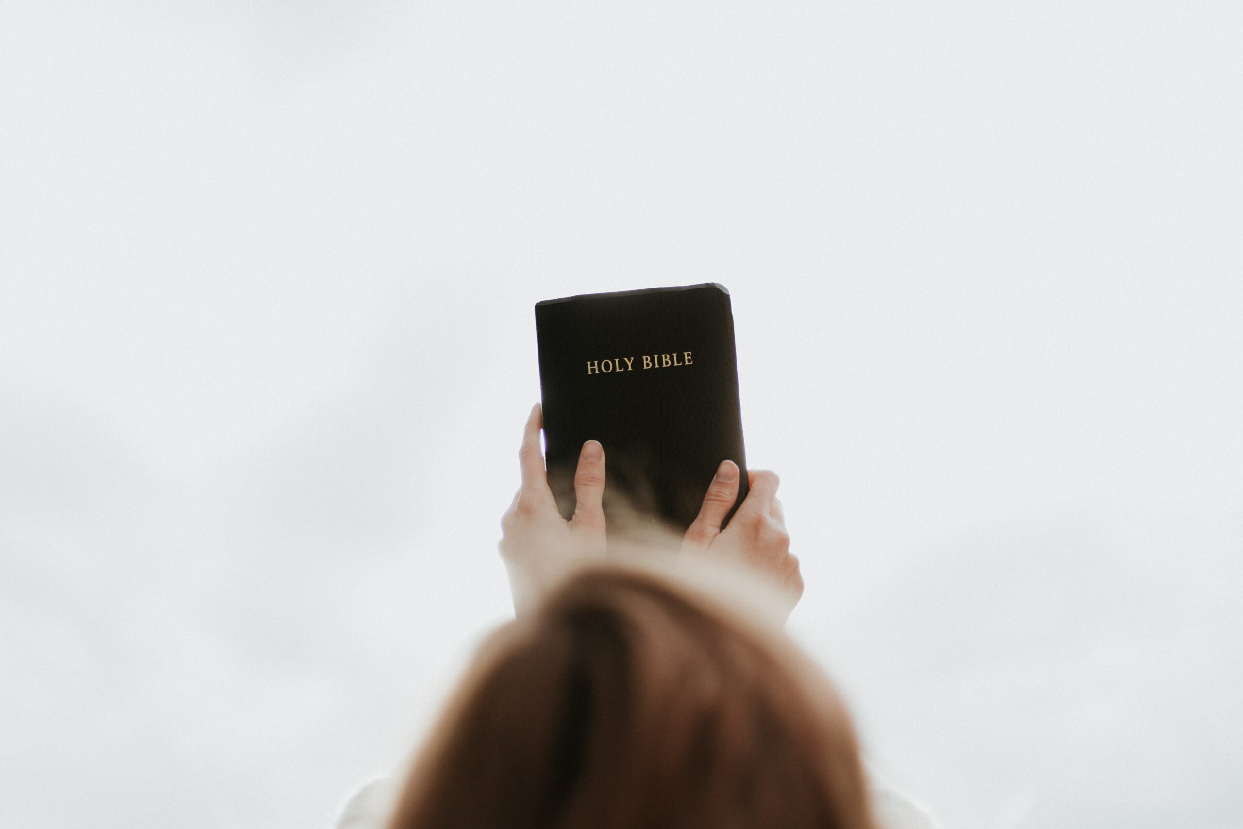Worshipping Your Enemies Away (Prophetic Prayer & Prophecy)