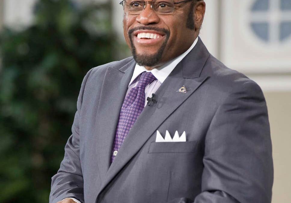 Dr. Myles Munroe Shares Prophetic Insight into the Kingdom of God