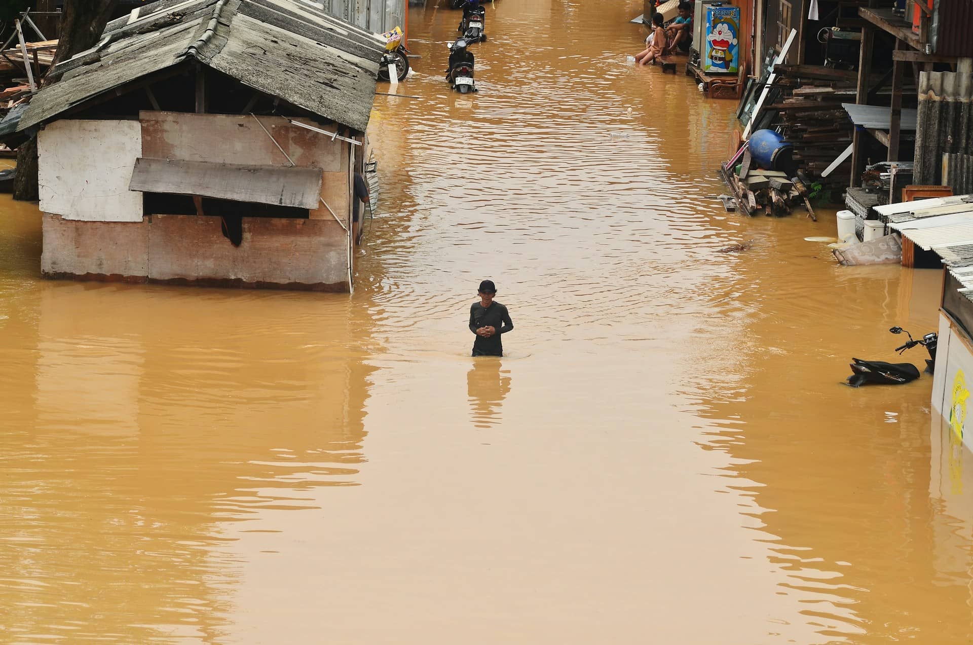 Prophetic Dream Warns a Flood is Coming Sooner Than You Think